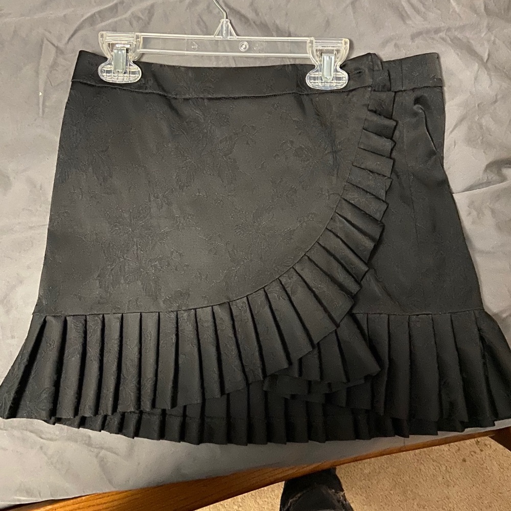 Guess collection black mini skirt